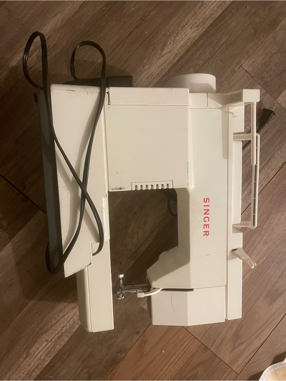 Singer Portable Sewing Machine in White — Compact Home Model - Picture 5 of 5